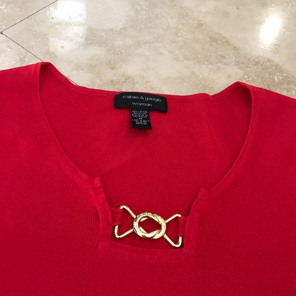 Never Worn Cable & Gauge Embellished Top With Beautiful Gold Clasp - Picture 3 of 8